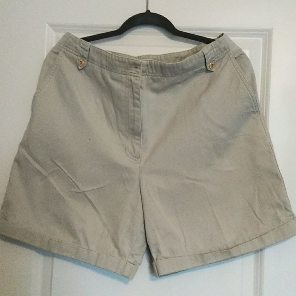 Lauren Ralph Lauren golf shorts